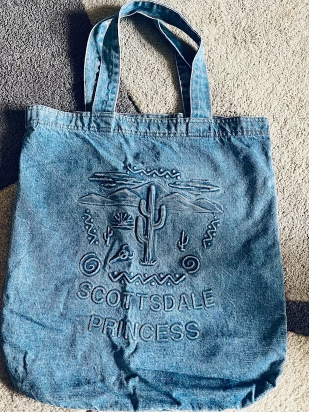 Scottsdale Princess Denim Tote Made in USA.
Vintage Denim Tote Purse. - Picture 4 of 4